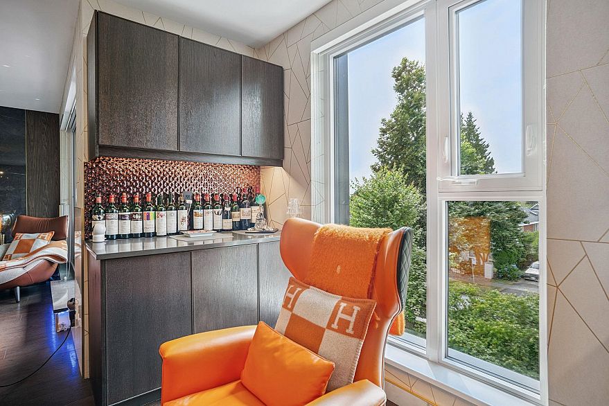 304 7128 Adera Street