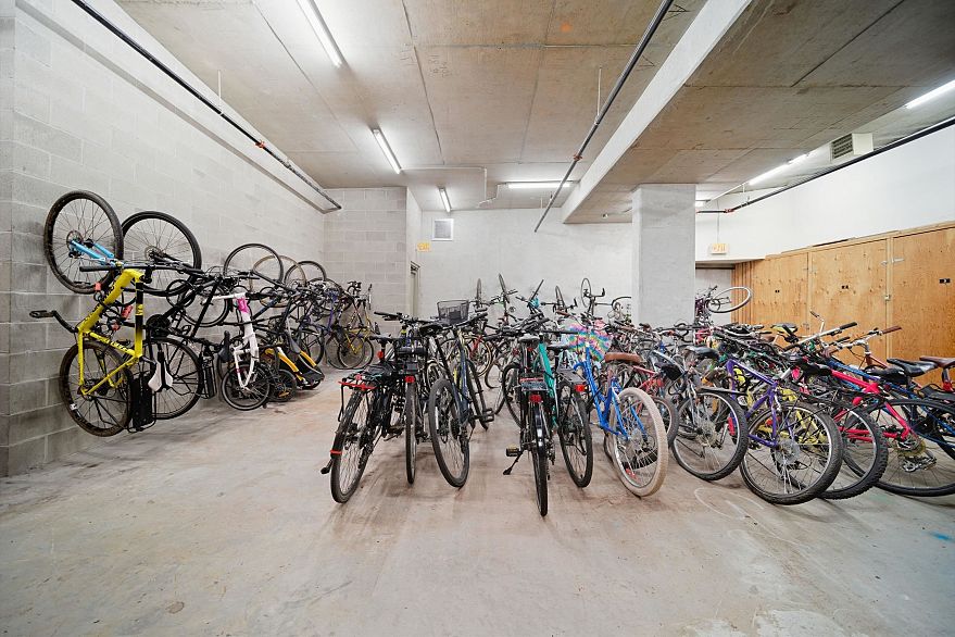 306 2055 Yukon Street