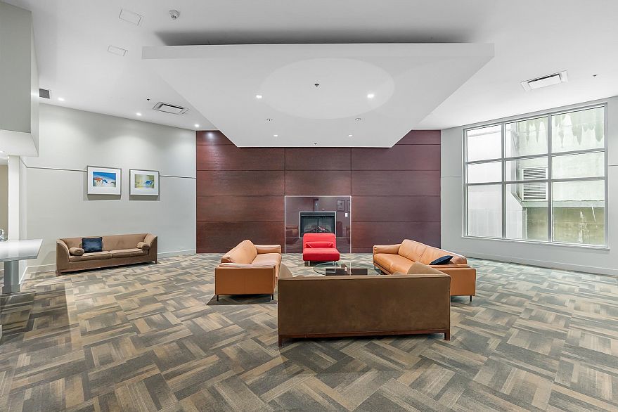 1832 938 Smithe Street