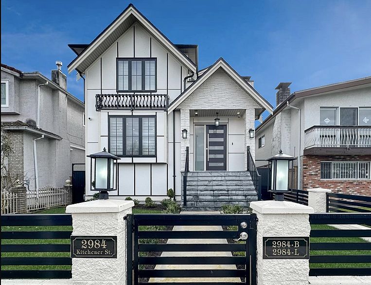 2984 Kitchener Street