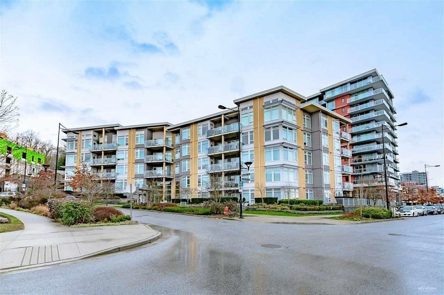 302 3263 Pierview Crescent