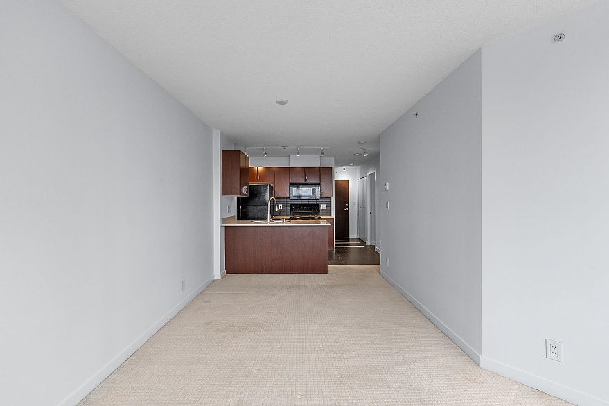 1832 938 Smithe Street