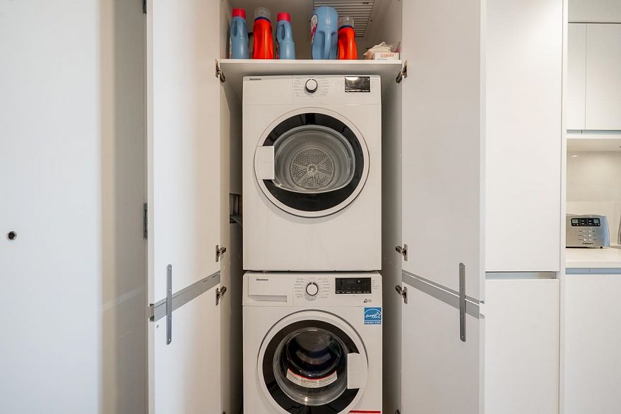 1119 180 E 2nd Avenue