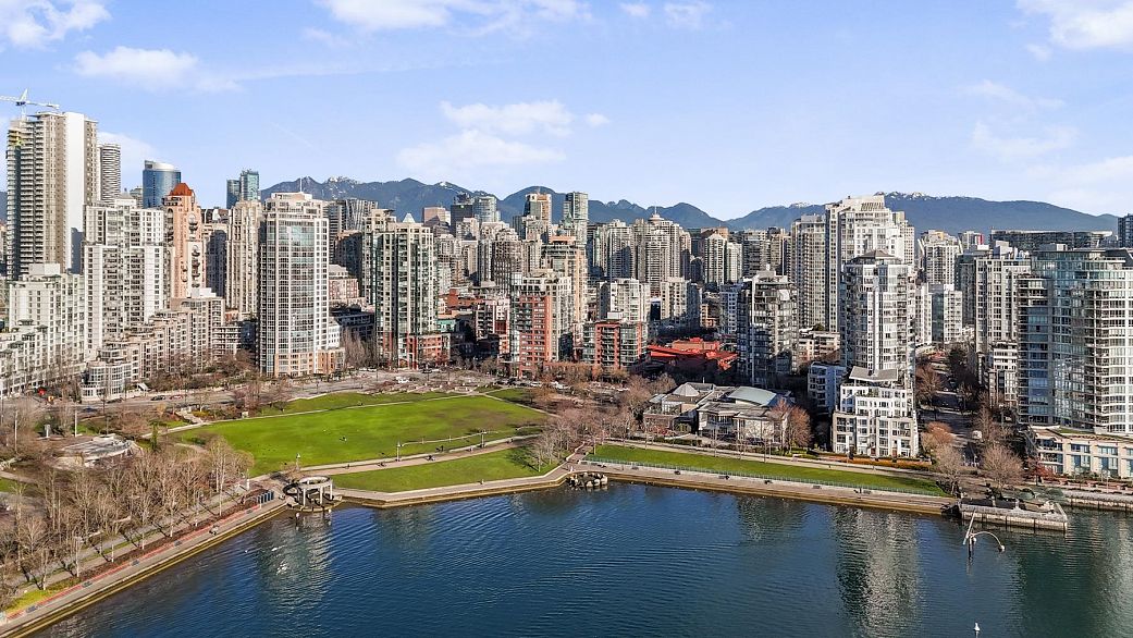 18A 199 Drake Street