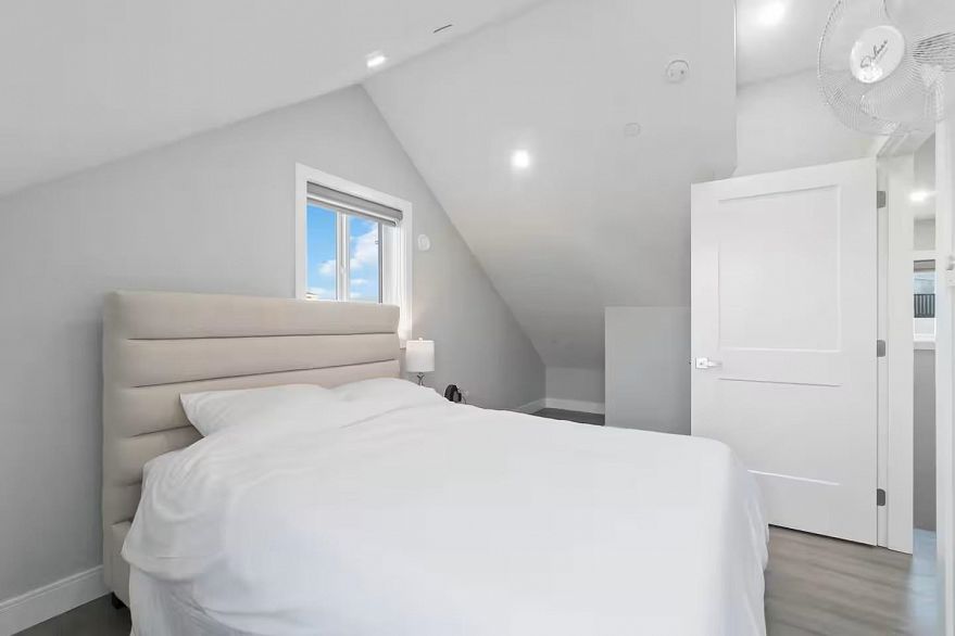 2984 Kitchener Street