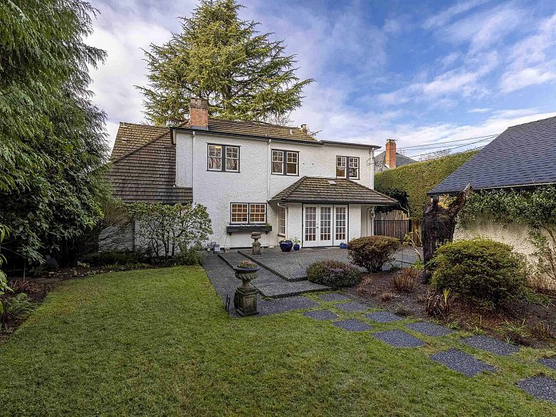 4388 Angus Drive