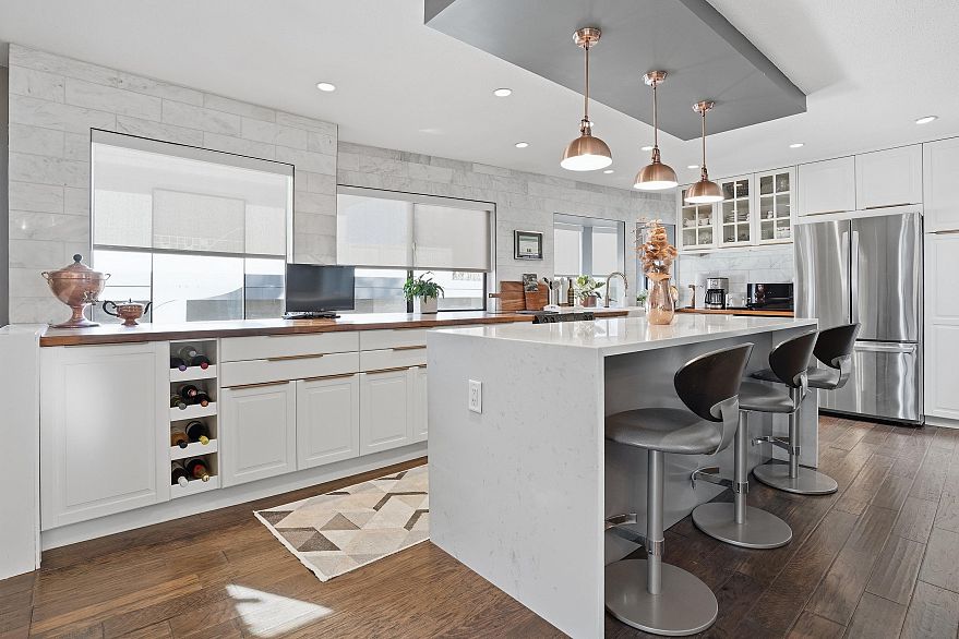 6 1375 W 10th Avenue