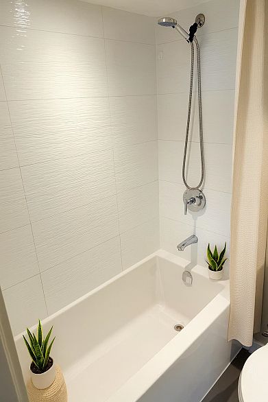 2407 489 Interurban Way