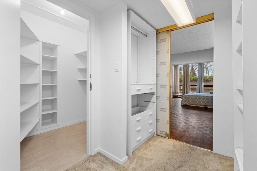 106 4900 Cartier Street