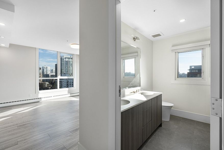 18A 199 Drake Street