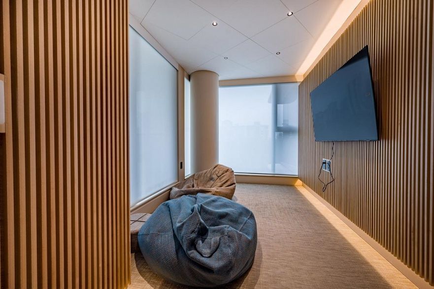 1903 1408 Robson Street