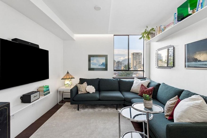 902 1108 Nicola Street