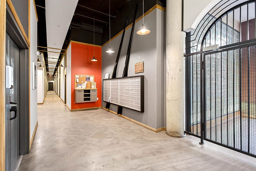 805 22 E Cordova Street