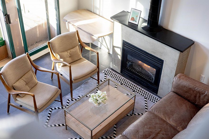 805 22 E Cordova Street