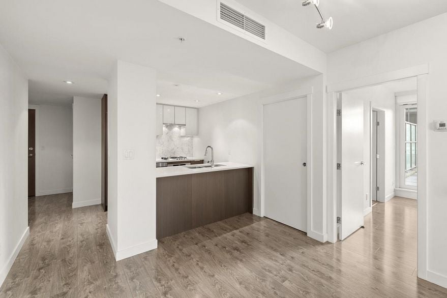 502 110 Switchmen Street