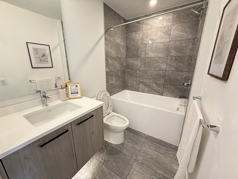 302 6859 Cambie Street