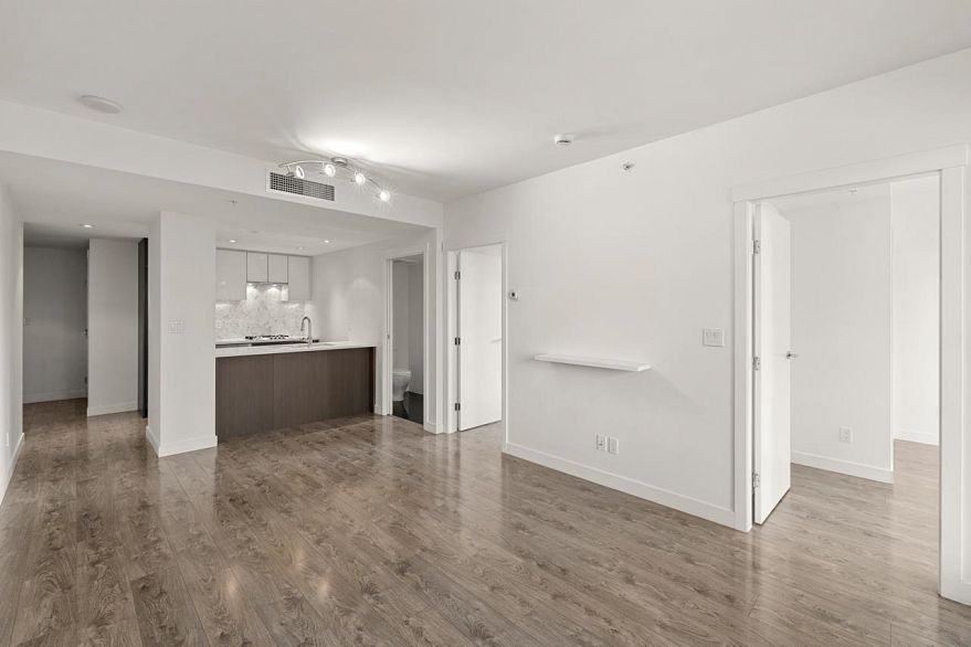 502 110 Switchmen Street