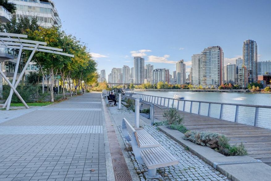 502 110 Switchmen Street