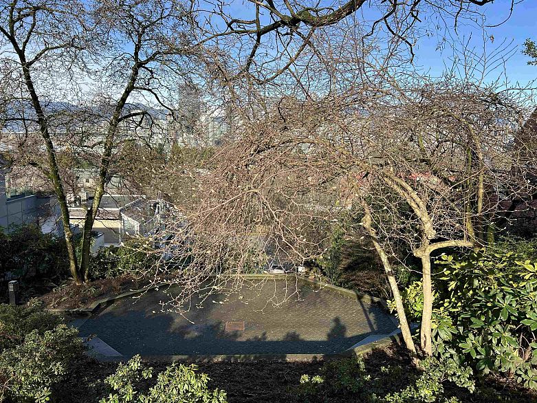 101 1100 W 7th Avenue