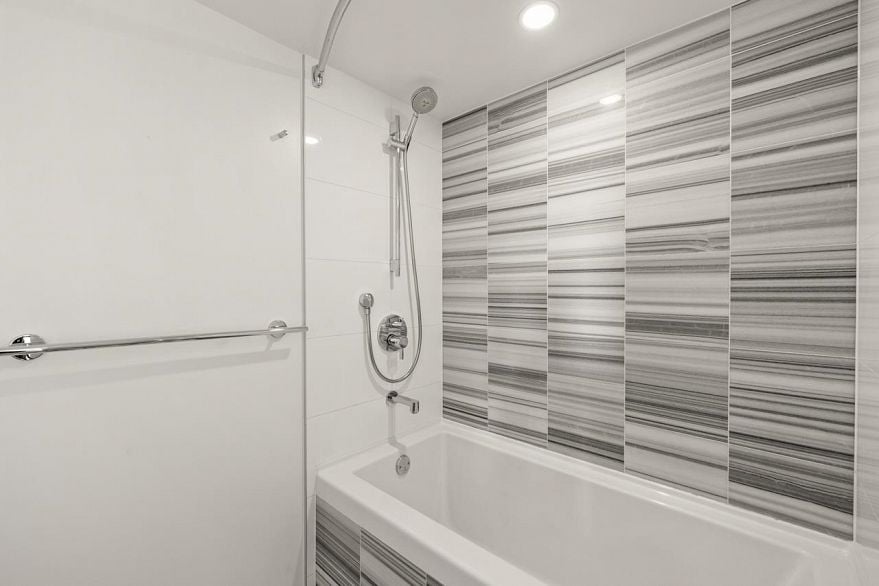 502 110 Switchmen Street