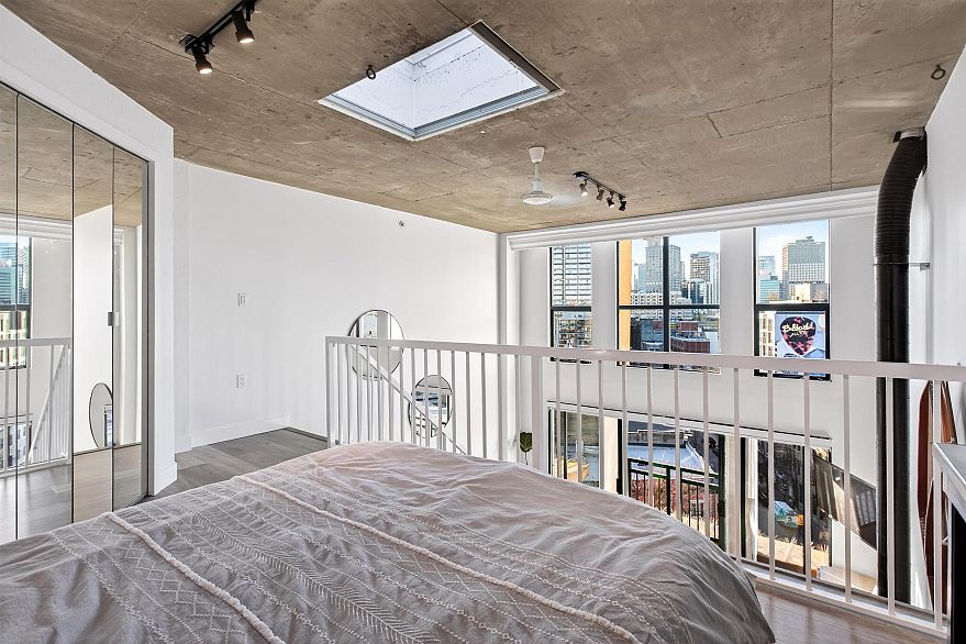 805 22 E Cordova Street