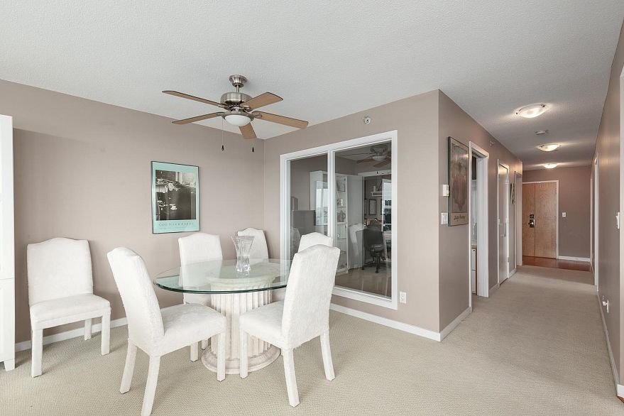 1305 120 Milross Avenue