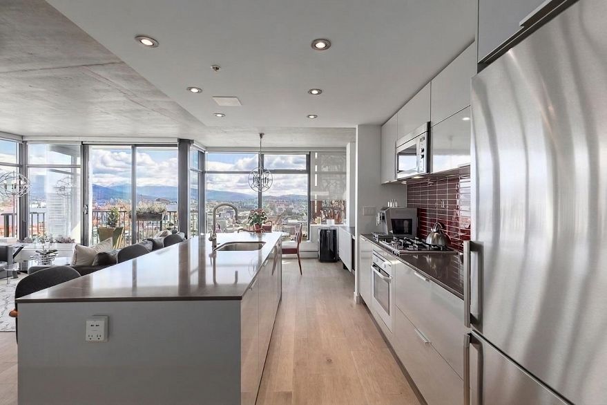 2903 128 W Cordova Street