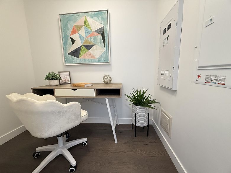 302 6859 Cambie Street