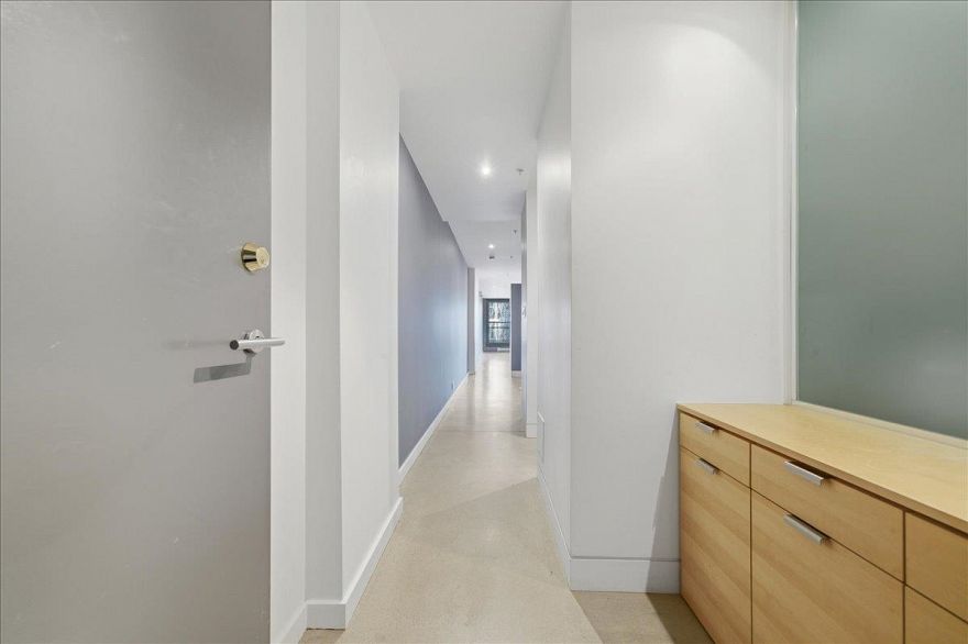 605 53 W Hastings Street