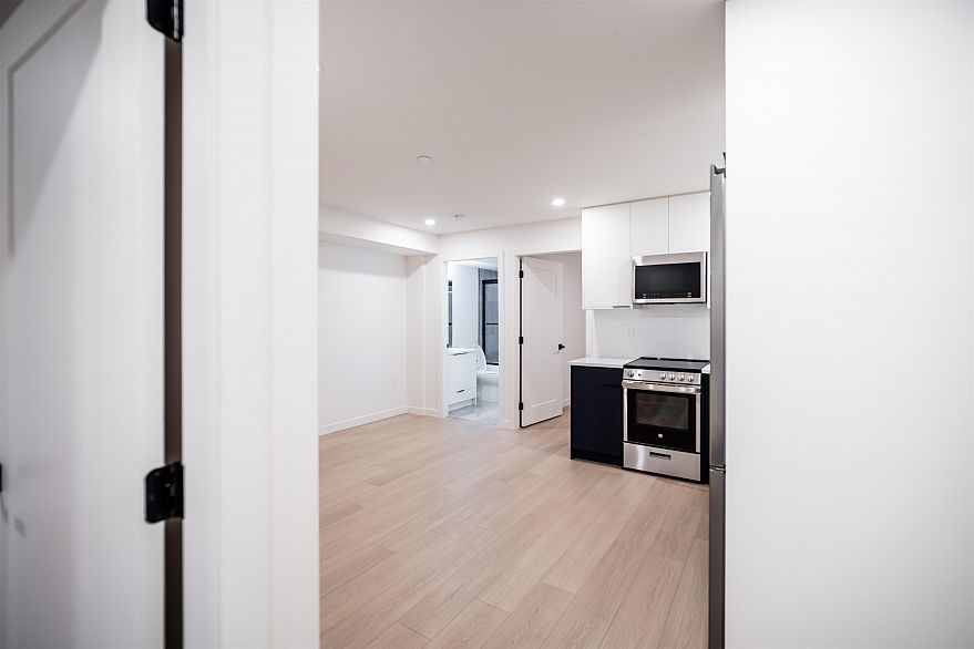 7960 Inverness Street