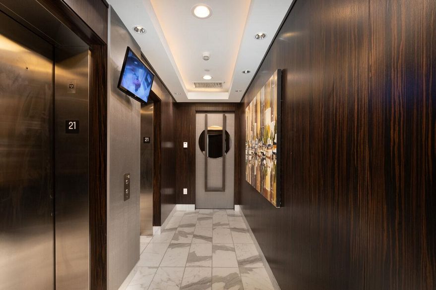 2101 1221 Bidwell Street