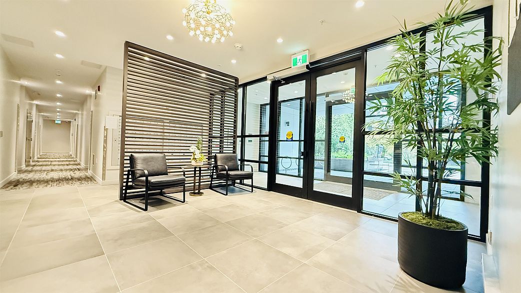 302 6859 Cambie Street