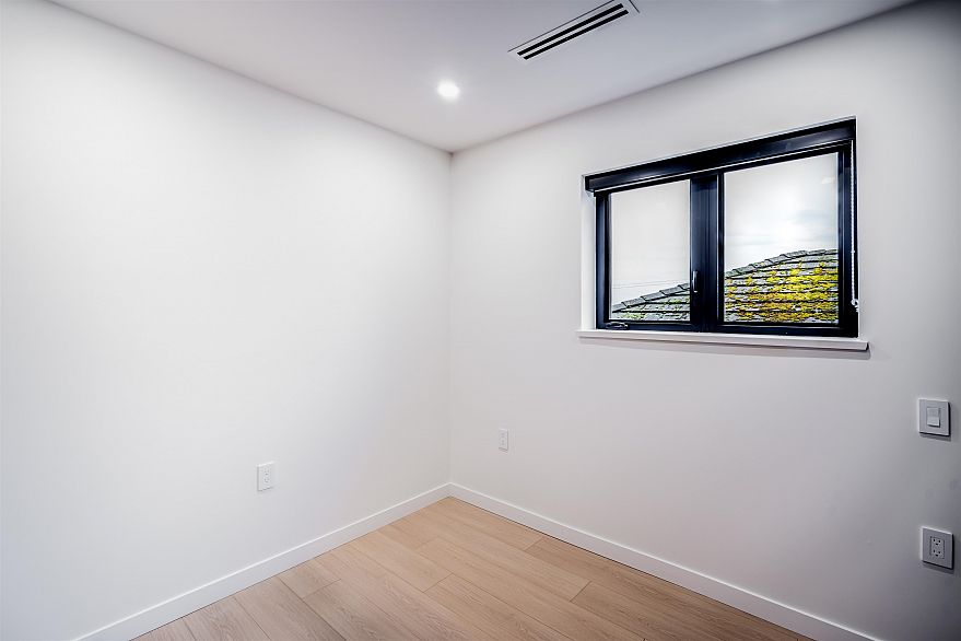 7962 Inverness Street