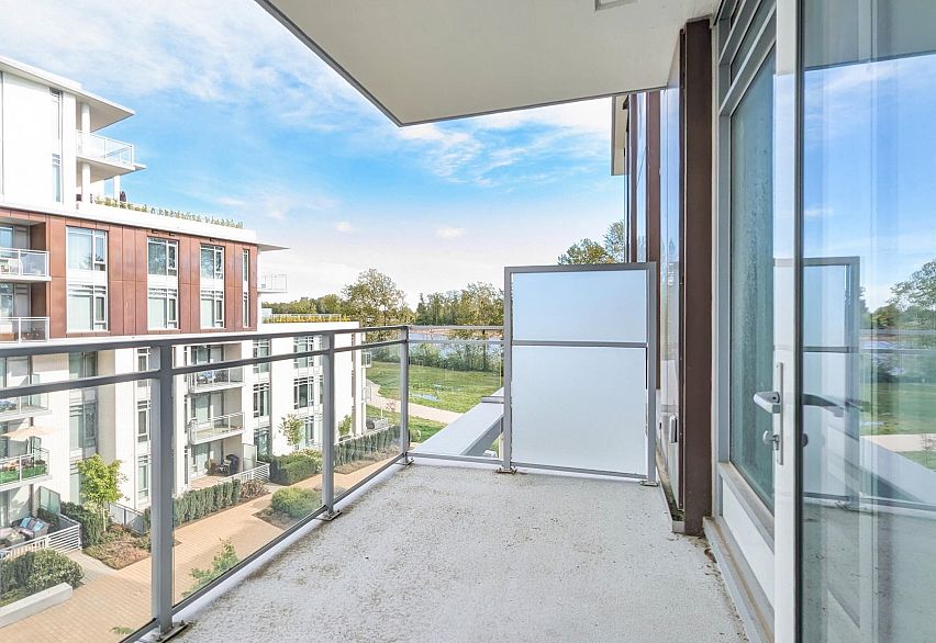 402 3188 Riverwalk Avenue