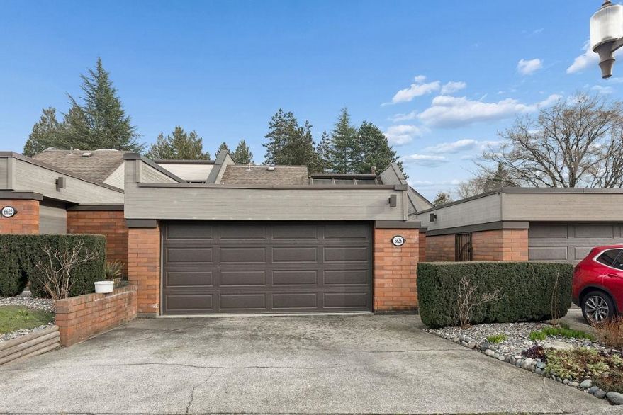 6626 Turnberry Crescent