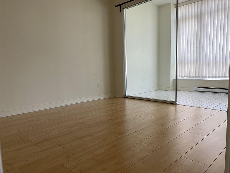 211 4818 Eldorado Mews