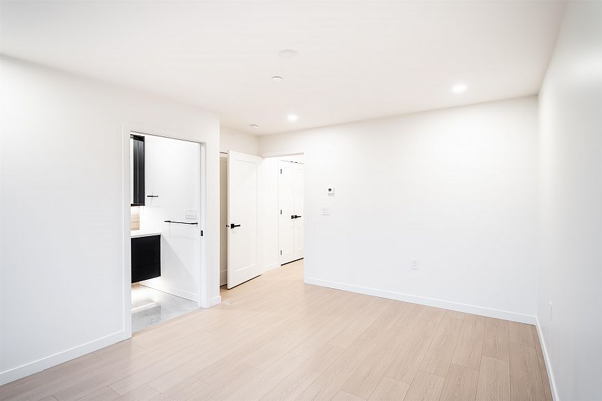 7960 Inverness Street