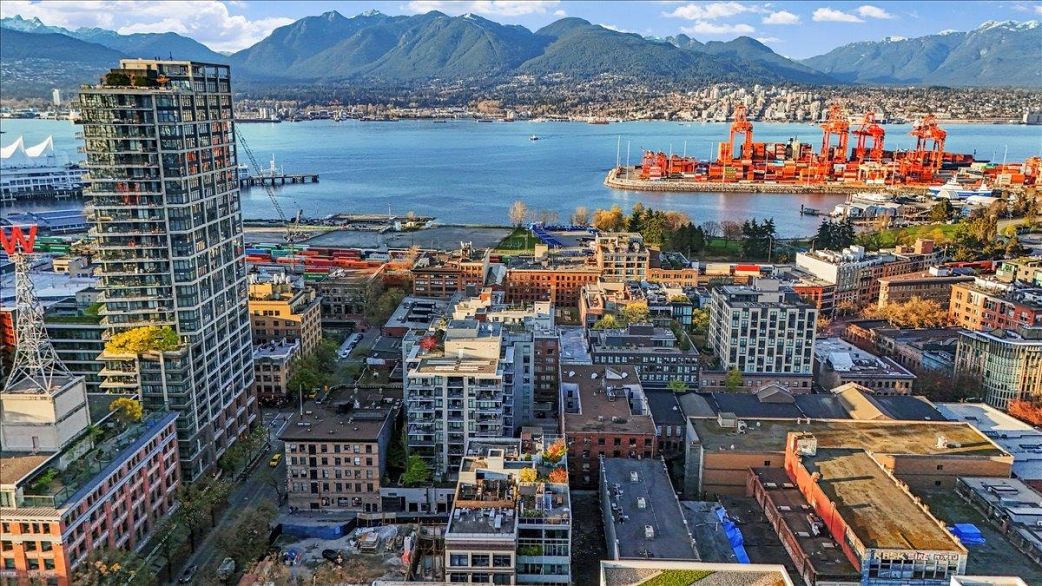 605 53 W Hastings Street