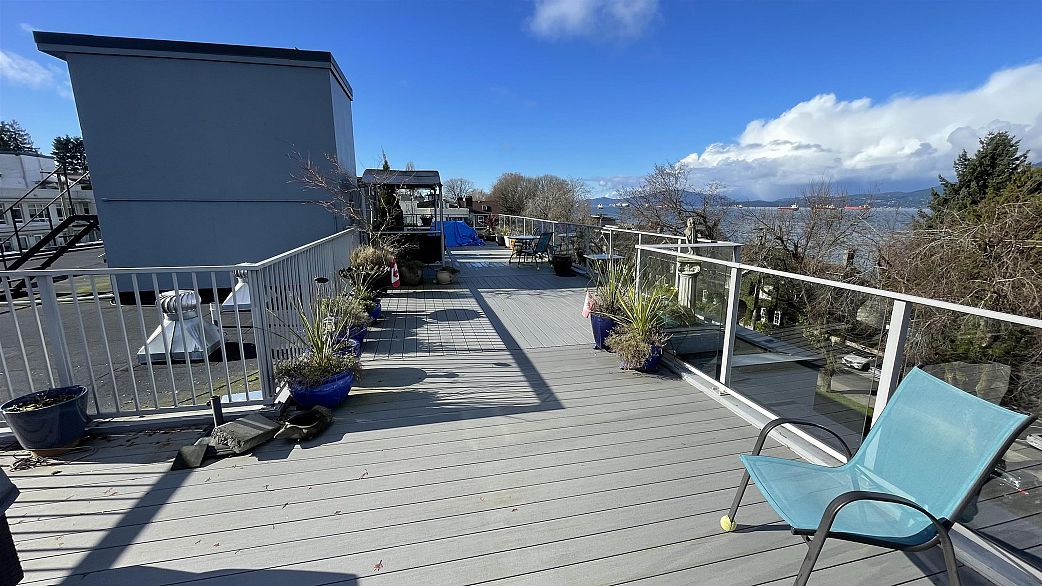 304 2430 Point Grey Road