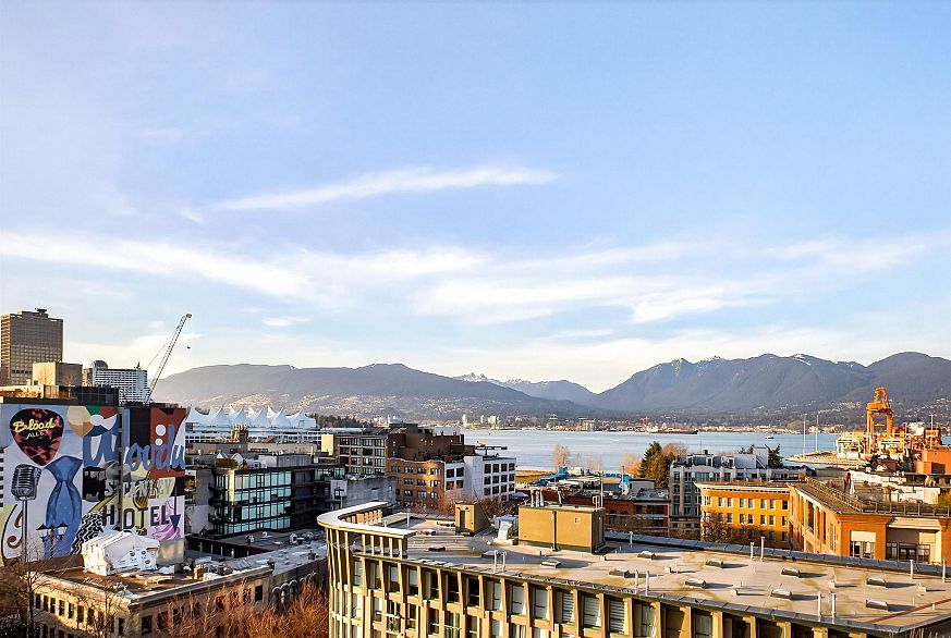 805 22 E Cordova Street