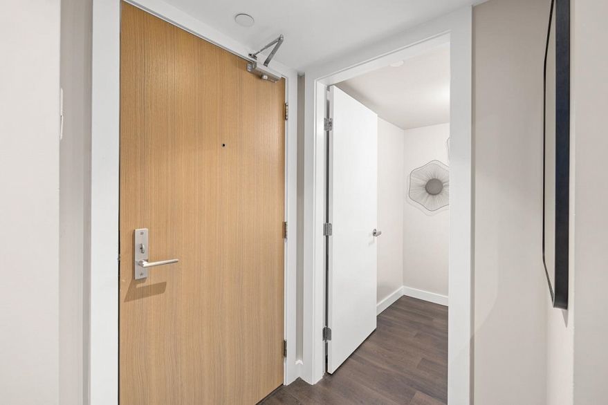 806 1618 Quebec Street