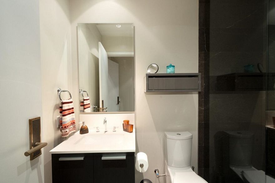 2101 1221 Bidwell Street