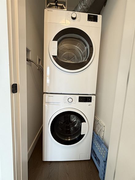 302 6859 Cambie Street