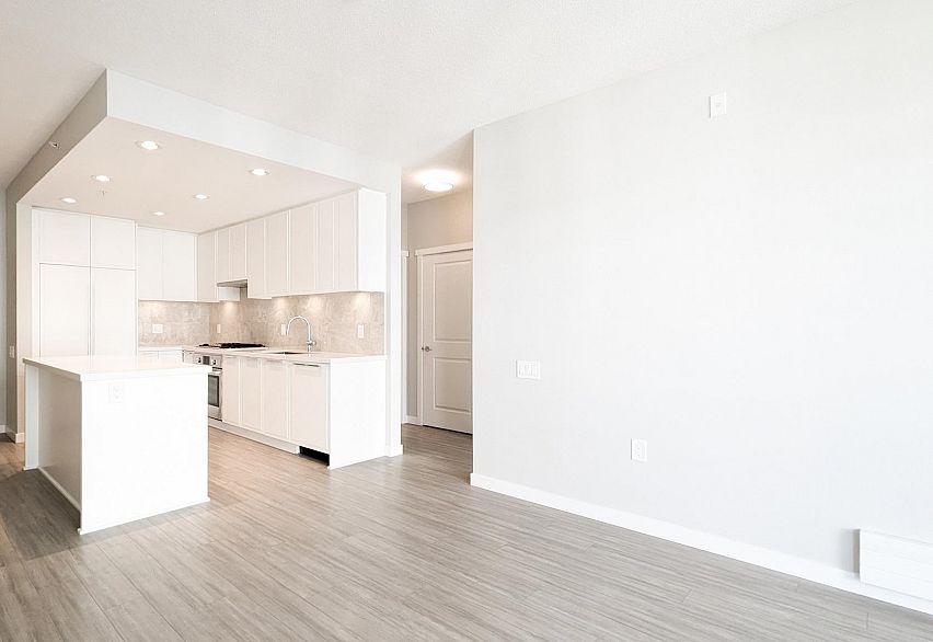 402 3188 Riverwalk Avenue