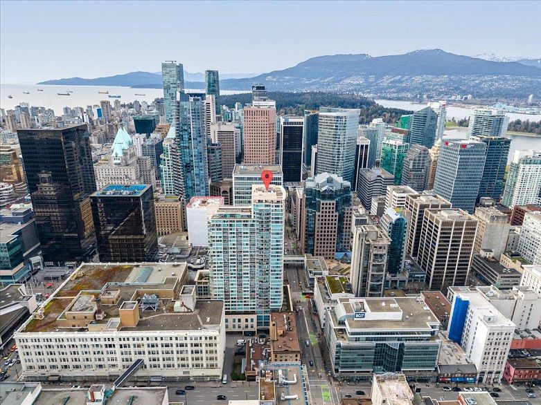 2807 610 Granville Street