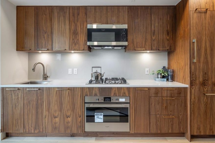 410 2550 Garden Drive