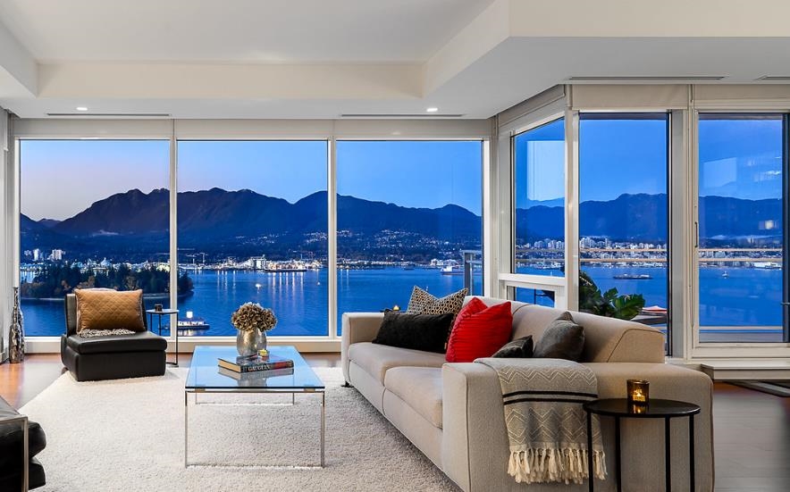 2202 1139 W Cordova Street