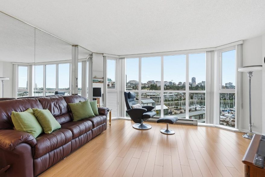 813 456 Moberly Road