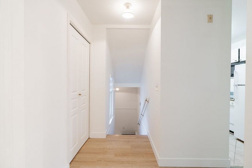 74 2733 E Kent Avenue North