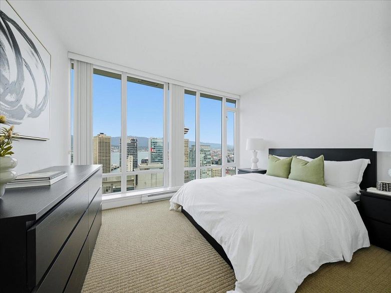 2807 610 Granville Street